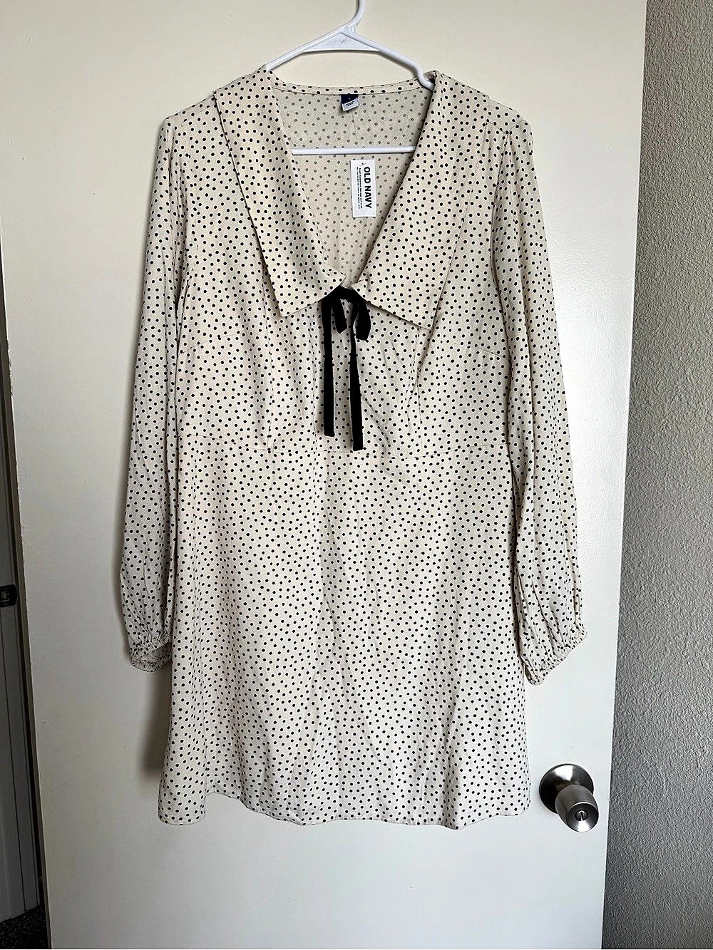 Old Navy Polka Dot Long Sleeve Mini Dress in Cream & Black Large